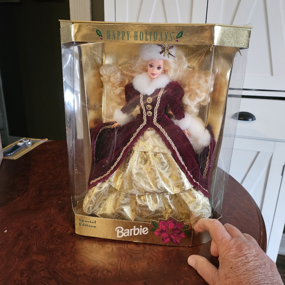 Barbie Special Edition Holiday Doll Bottom Is Missing New